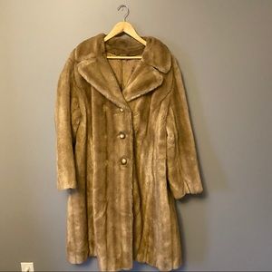 VINTAGE Eatons Faux Fur